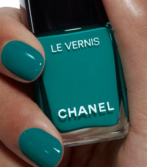 chanel khaki vert nail polish|chanel le vernis longwear.